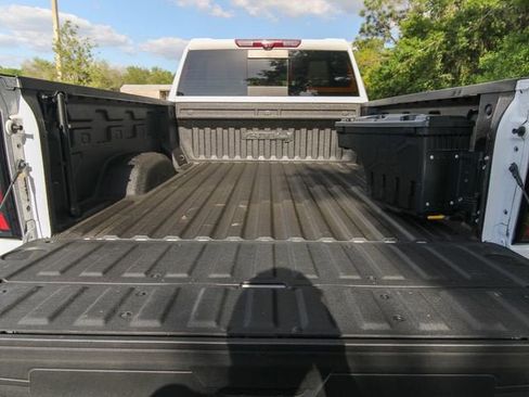 Used 2024 GMC Sierra 2500 AT4 w/ Technology Package AWD/4WD image 29