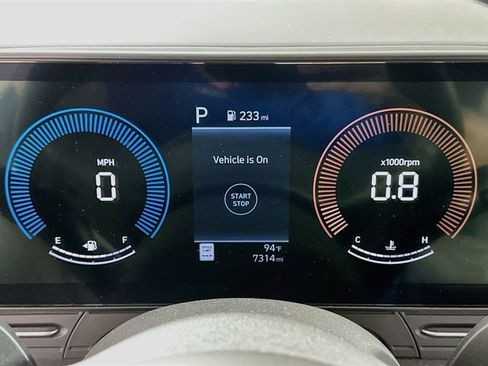 Used 2024 Hyundai Kona SEL FWD image 17