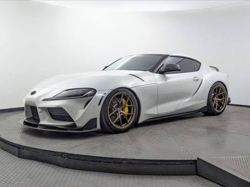 Used 2020 Toyota Supra w/ Navigation & JBL Package RWD image 2