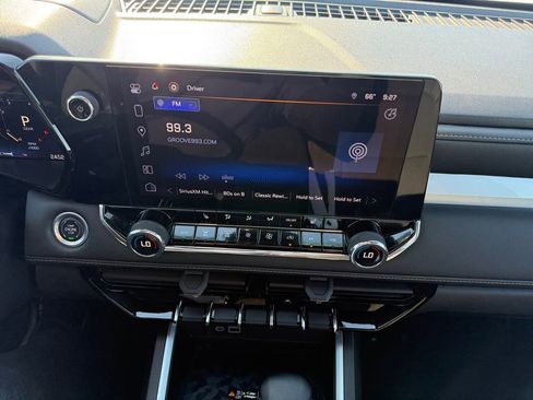 Certified 2024 Chevrolet Colorado LT w/ LT Convenience Package II image 21