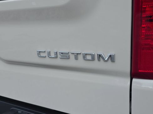 New 2026 Chevrolet Silverado 1500 Custom image 9