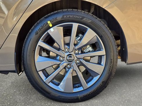 New 2026 Nissan Sentra SL w/ Floor Mat Package FWD image 30