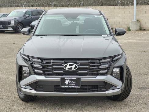 New 2026 Hyundai Tucson SE image 2