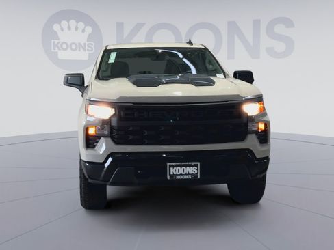 New 2026 Chevrolet Silverado 1500 Custom Trail Boss w/ Dark Appearance Package AWD/4WD image 4