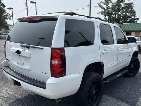 Used 2014 Chevrolet Tahoe LT w/ Luxury Package AWD/4WD image 5