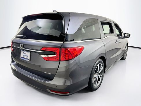 Used 2023 Honda Odyssey Touring image 5