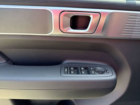 New 2026 Hyundai Santa Fe SE image 16