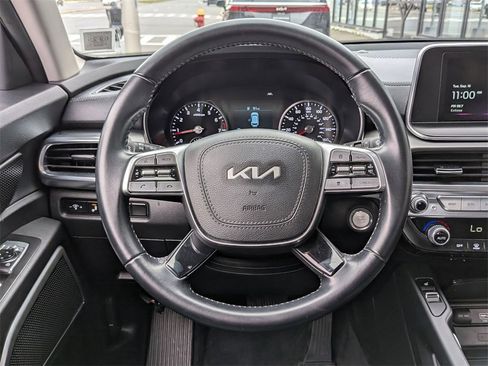 Certified 2022 Kia Telluride S image 16