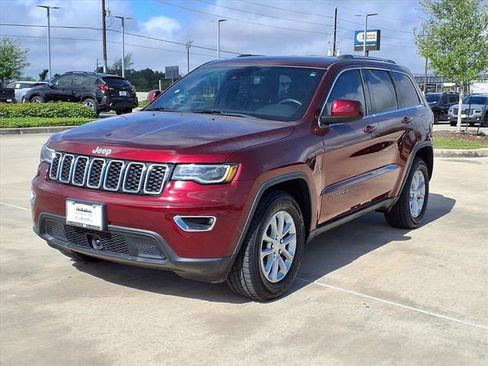 Used 2021 Jeep Grand Cherokee Laredo X RWD image 3