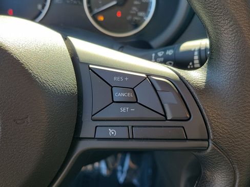 Certified 2025 Nissan Kicks Play S image 25