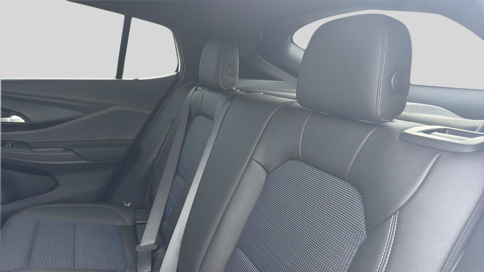 New 2026 Buick Envista Preferred FWD image 18