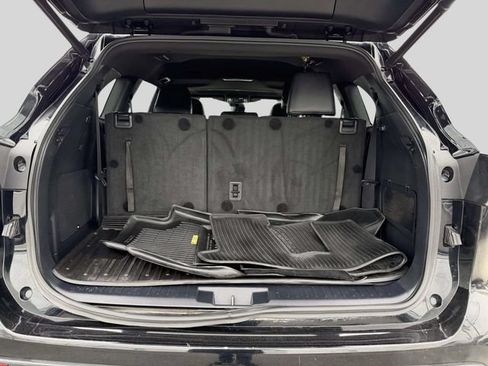 Used 2021 Toyota Highlander XSE AWD/4WD image 8