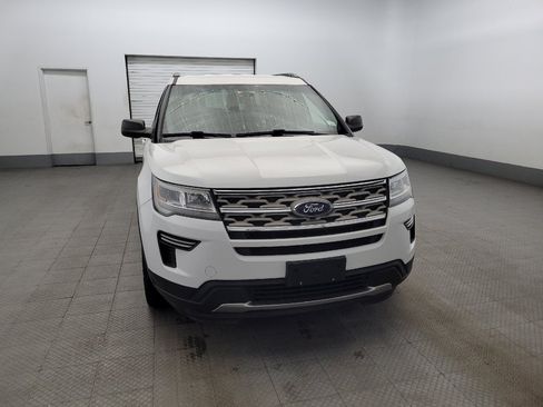 Used 2018 Ford Explorer XLT AWD/4WD image 14