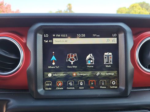 Used 2021 Jeep Wrangler Unlimited Rubicon AWD/4WD image 19