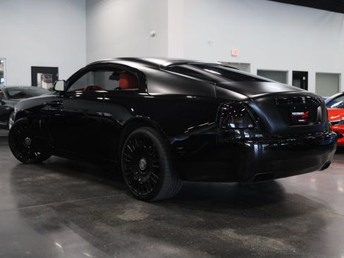 Used 2018 Rolls-Royce Wraith RWD image 4