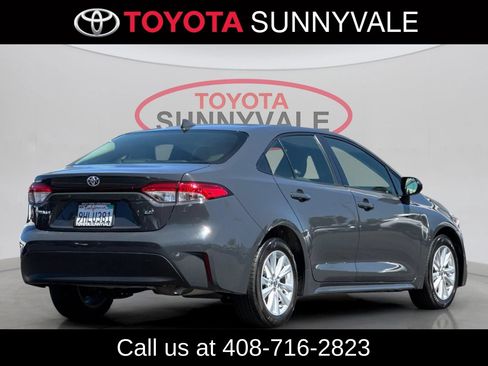 Used 2023 Toyota Corolla LE w/ LE Convenience Package FWD image 4