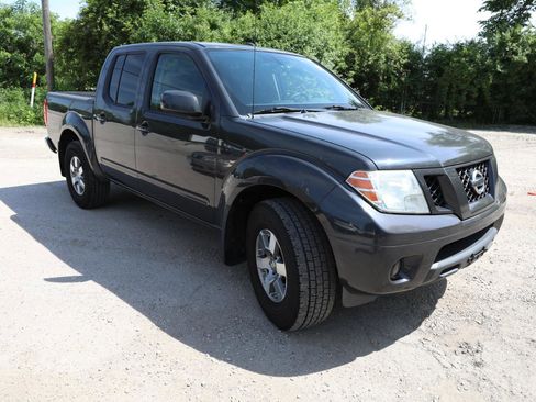 Used 2012 Nissan Frontier PRO-4X AWD/4WD image 4