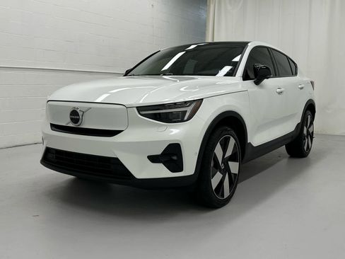 Used 2023 Volvo C40 P8 Recharge Ultimate w/ Protection Package Premier image 4