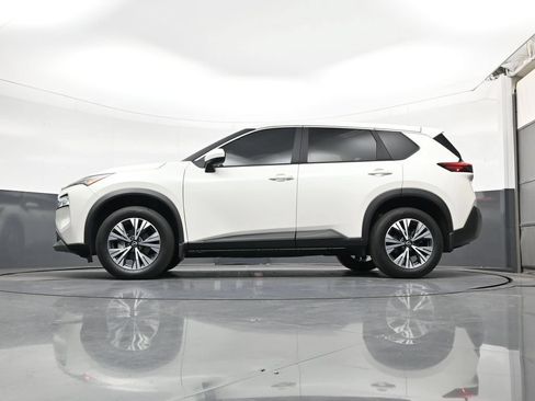 Used 2023 Nissan Rogue SV AWD/4WD image 18