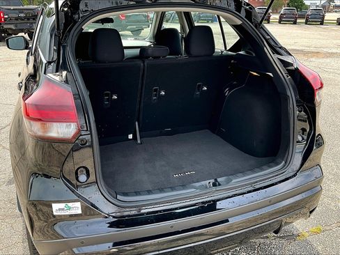 Used 2024 Nissan Kicks SV image 19