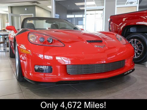 Used 2010 Chevrolet Corvette Grand Sport w/ Preferred Equipment Group RWD image 2