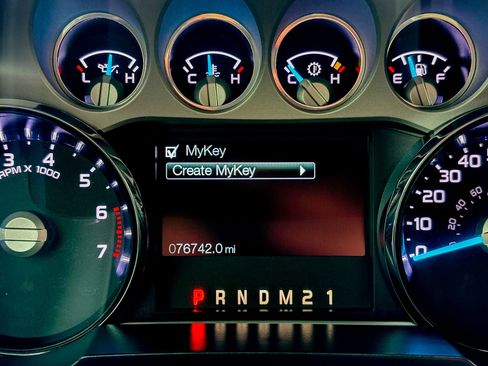 Used 2012 Ford F250 Lariat w/ Chrome Pkg AWD/4WD image 33