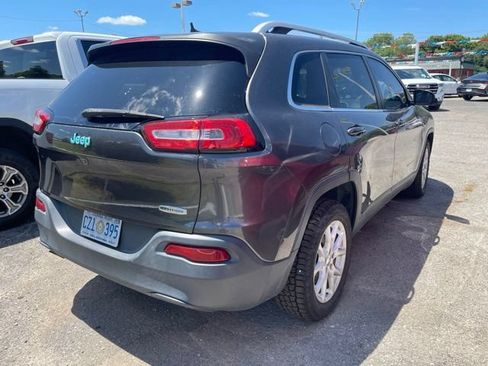 Used 2016 Jeep Cherokee Latitude FWD image 4