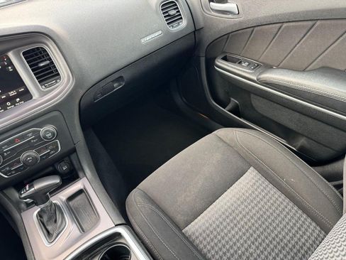 Used 2023 Dodge Charger SXT RWD image 17