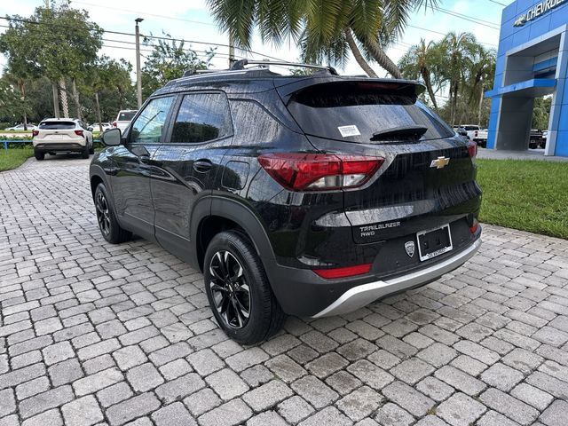 Used 2021 Chevrolet TrailBlazer LT w/ Convenience Package AWD/4WD image 34