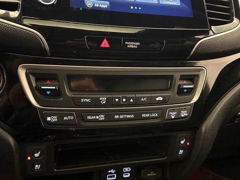 Certified 2024 Honda Passport Black Edition image 30