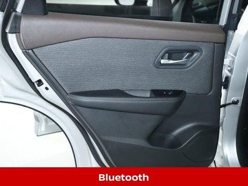 Certified 2023 Nissan Rogue SV image 15