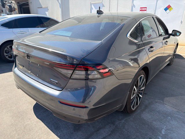 Used 2025 Honda Accord Touring image 5