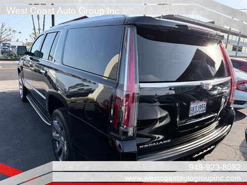 Used 2018 Cadillac Escalade ESV Luxury RWD image 7