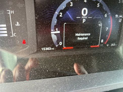 Used 2025 Toyota 4Runner SR5 image 24