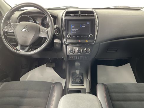 Used 2024 Mitsubishi Outlander Sport SE image 13