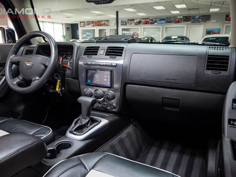 Used 2009 HUMMER H3T Alpha image 90