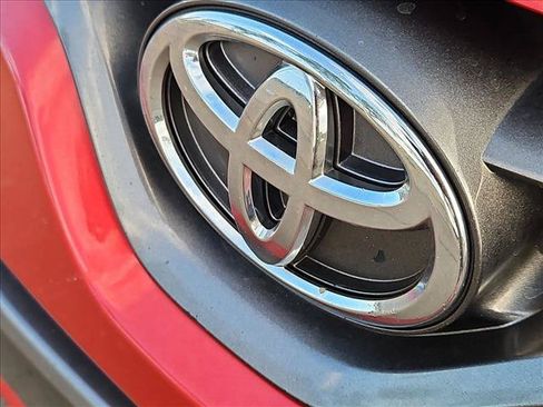 Used 2016 Toyota Corolla LE FWD image 30