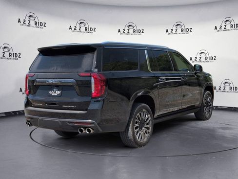 Used 2023 GMC Yukon XL Denali Ultimate AWD/4WD image 6