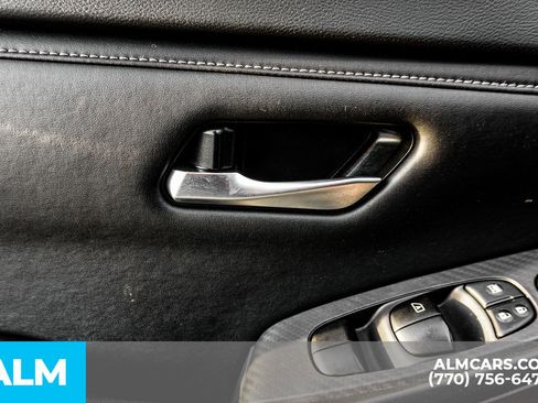 Used 2025 Nissan Sentra SV w/ All-Weather Package image 51