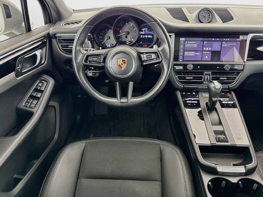 Certified 2023 Porsche Macan Turbo AWD/4WD image 24
