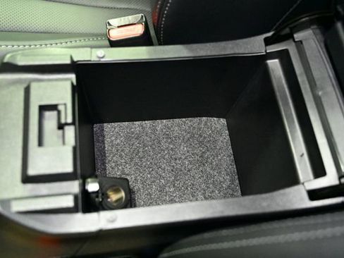 Certified 2025 Subaru Outback Limited w/ Popular Package #2 image 27