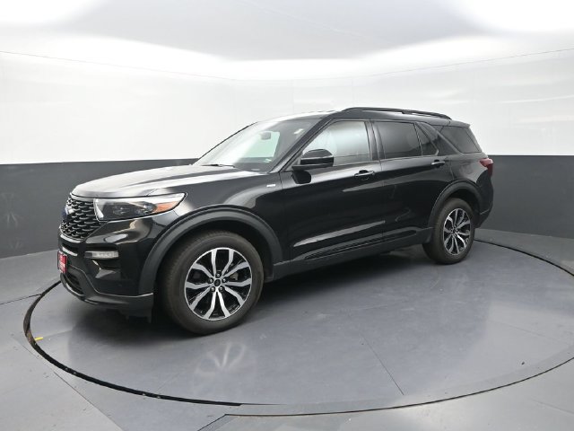 Used 2022 Ford Explorer ST-Line AWD/4WD image 3