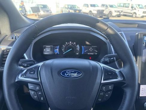 Certified 2024 Ford Edge Titanium w/ Titanium Elite Package image 35
