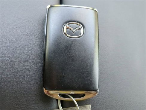 Used 2024 MAZDA CX-90 3.3 Turbo w/ Premium Package image 28