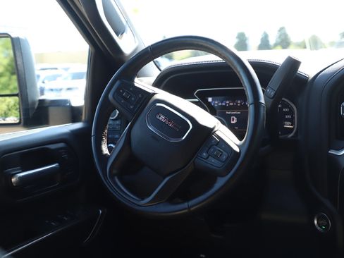 Used 2021 GMC Sierra 2500 AT4 w/ AT4 Premium Plus Package AWD/4WD image 14