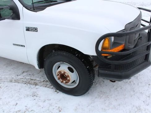 Used 2001 Ford F350 2WD SuperCab DRW Super Duty image 7