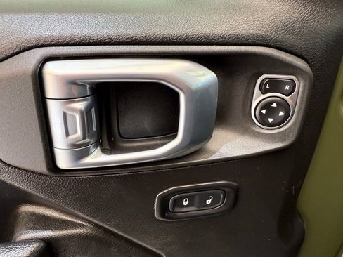 Used 2021 Jeep Wrangler Unlimited Sport AWD/4WD image 36