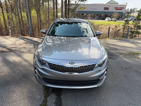 Used 2018 Kia Optima EX image 2