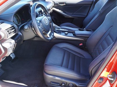 Used 2019 Lexus IS 350 F Sport image 15