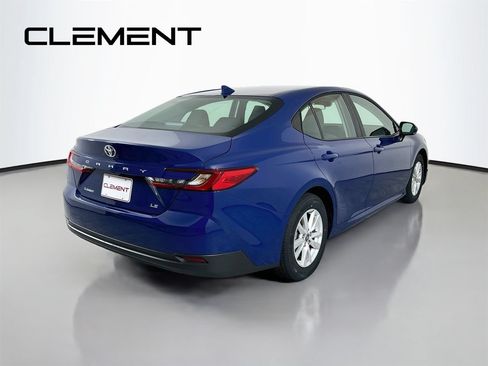 Used 2026 Toyota Camry LE FWD image 7